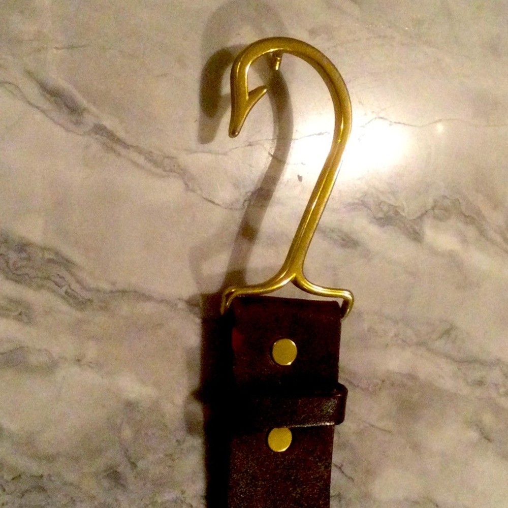 Vineyard vines brown leather belt fish hook buckle size 30